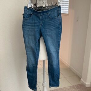 Lee modern series midrise fit, dream legging size medium